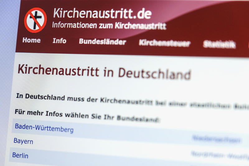 s:45:"Informationen zum Kirchenaustritt im Internet";