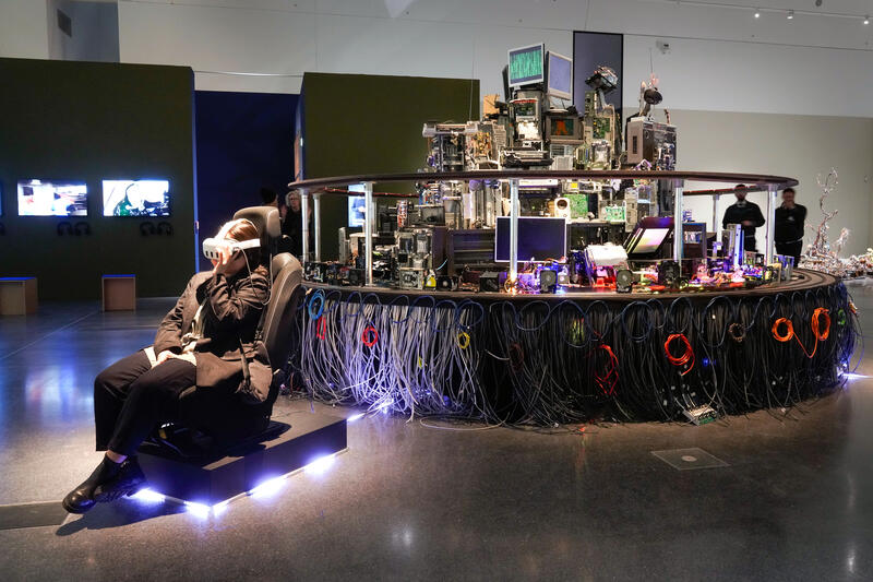 s:67:"Die globalen Wege des Mülls: neue Kunstausstellung im Dortmunder U";