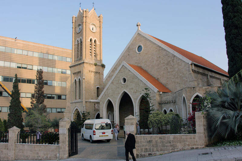 s:16:"Kirche in Beirut";