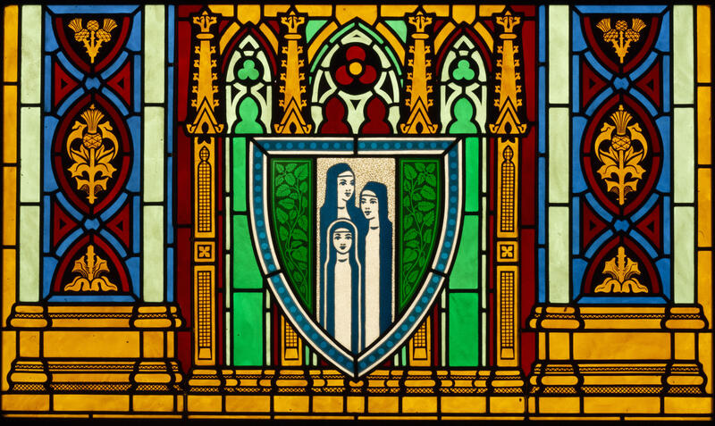 s:54:"Rekonstruiertes Helena-Fenster im Kölner Dom geweiht.";