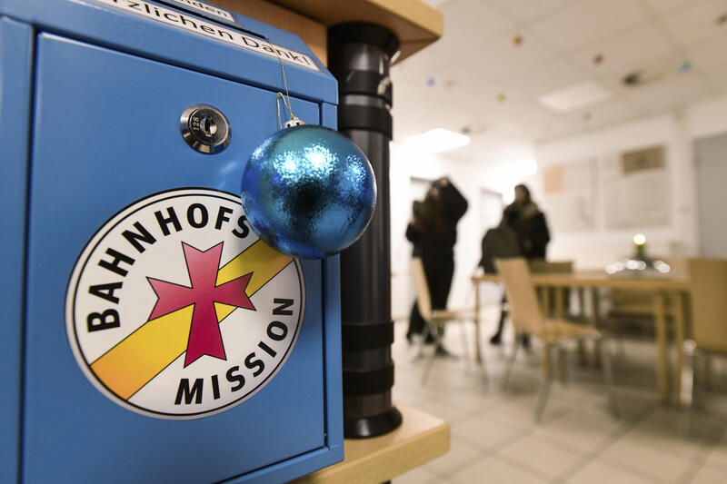 s:59:"Aktionstag rückt Arbeit der Bahnhofsmissionen in den Fokus";