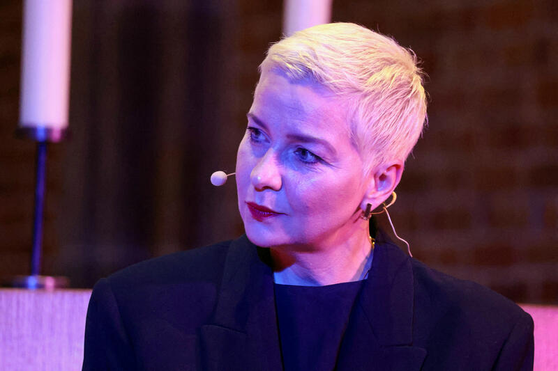 s:41:"EKD-Ausstellung wirbt für Menschenrechte";