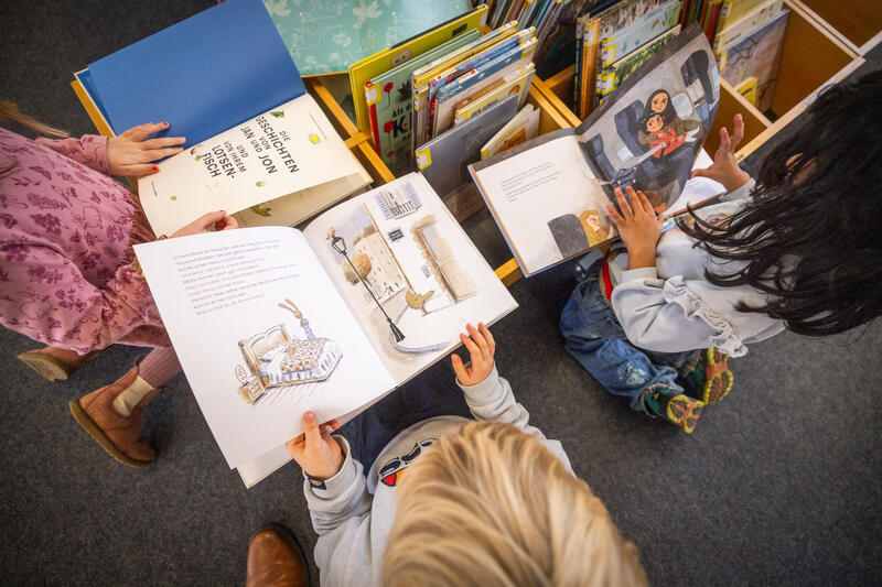 s:177:"Kinder, die bei der Sprachstandsfeststellung nicht über die notwendigen deutschen Sprachkenntnisse verfügen, sollen vor der Einschulung verpflichtend eine ABC-Klasse besuchen.";