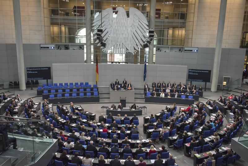 s:9:"Bundestag";