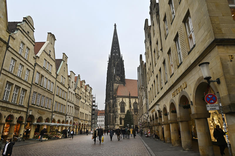 s:48:"Innenstadtkirche St. Lamberti Kirche in Münster";