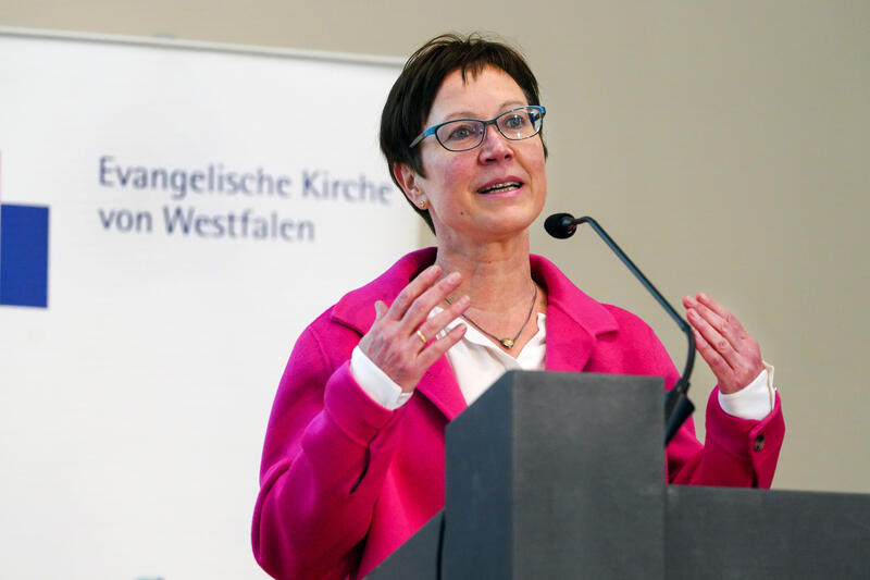 s:35:"Präses Ruck-Schröder (Archivbild)";