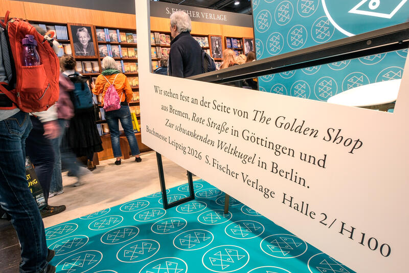 s:114:"S. Fischer Verlage zeigen Solidarität mit den vom Buchhandlungspreis ausgeschlossenen Buchhandlungen (Archivbild)";