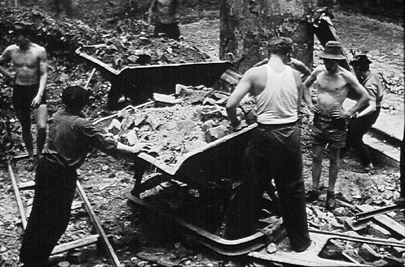 s:29:"40 Jahre Aktion Sühnezeichen";