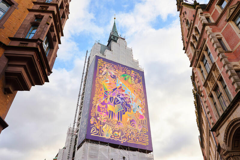 s:67:"Marktkirche lässt temporäres Riesen-Kunstwerk am Turm abmontieren";