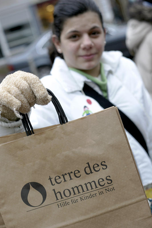 s:54:"Terre des Hommes verzeichnet sinkende Spendeneinnahmen";