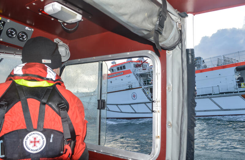 s:43:"An Bord der "Hermann Marwede" bei Helgoland";