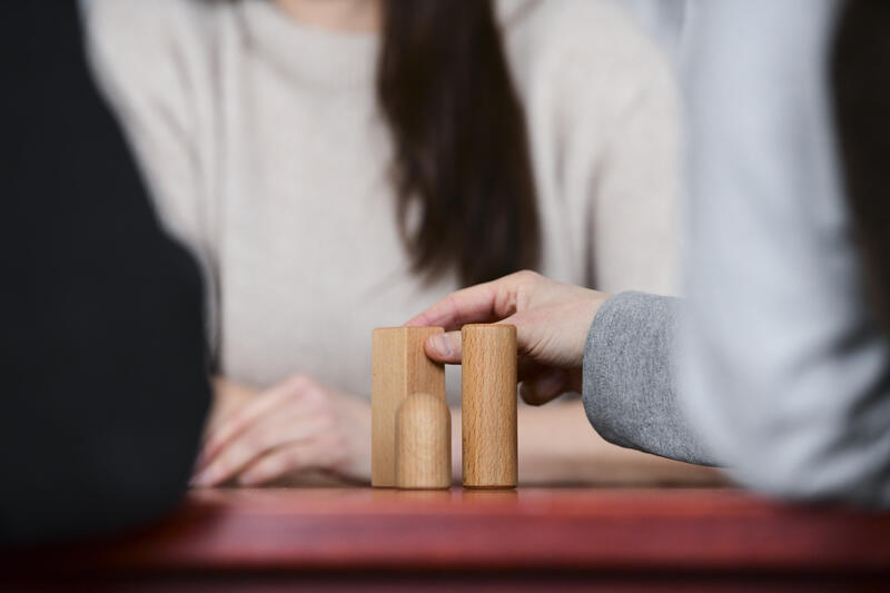 s:152:"Der Bedarf an Psychotherapie steigt, weil Menschen einerseits eher bereit sind, Hilfe zu suchen und andererseits auch die Zahl der Erkrankungen zunimmt.";