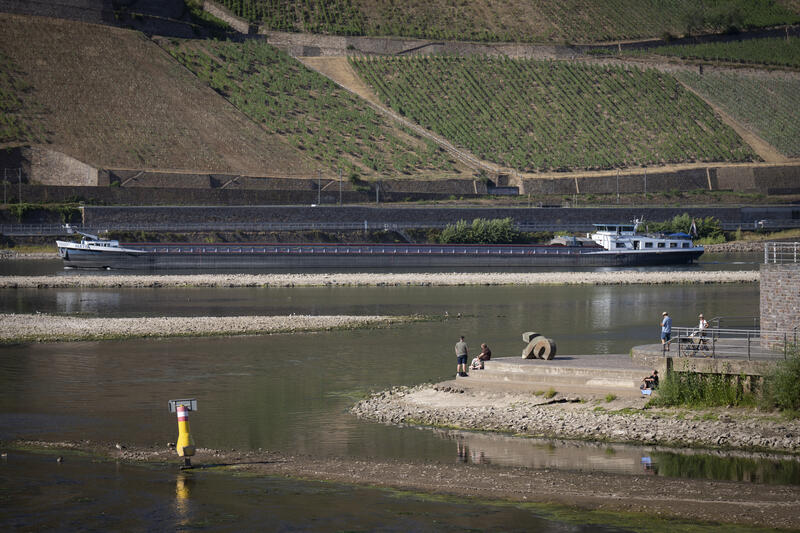 s:41:"Niedrigwasser am Rhein-Nahe-Eck in Bingen";