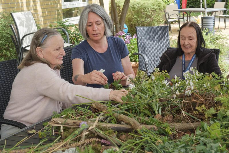 s:46:"Gartentherapie: Wo Demenzpatienten aufblühen.";
