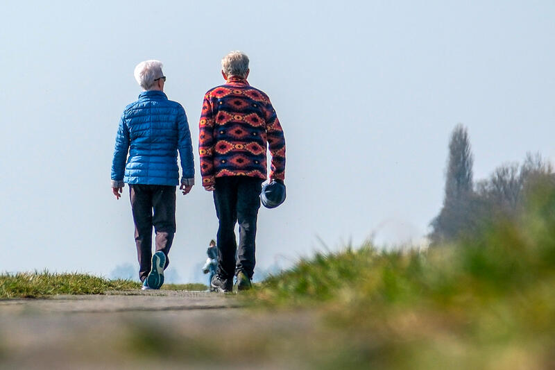 s:64:"2025 war fast jede vierte Person in NRW mindestens 65 Jahre alt.";