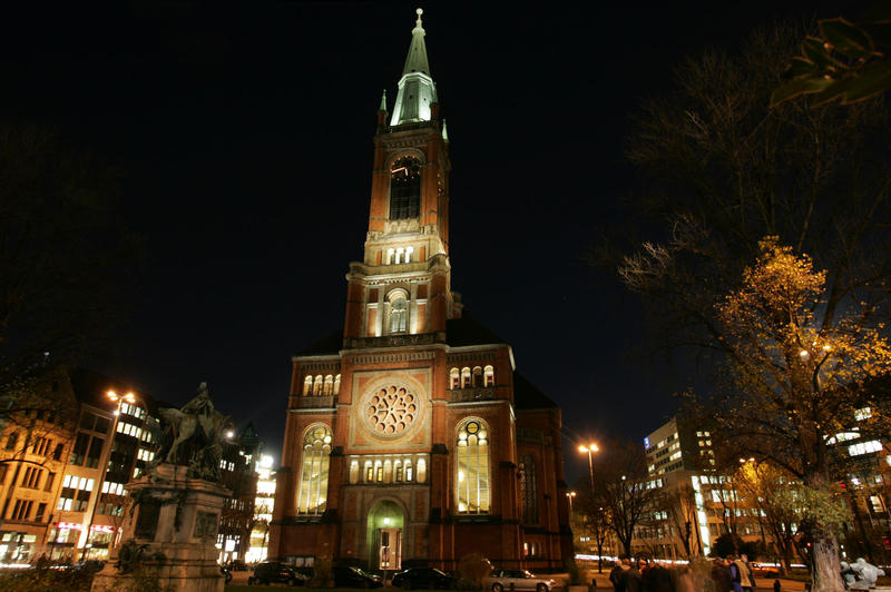 s:107:"Die Johanneskirche in Düsseldorf zeigt Arbeiten der deutsch-italienischen Künstlerin Patrizia Casagranda.";
