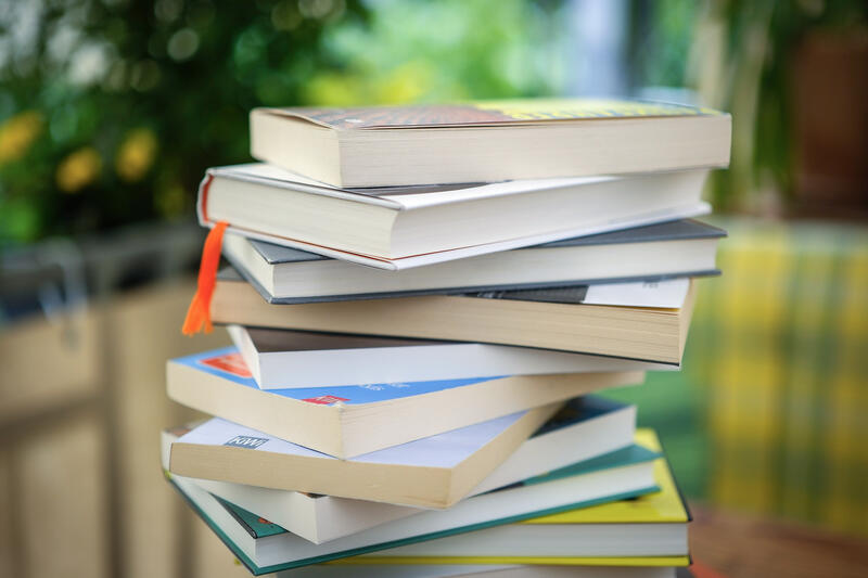 s:51:"Die Shortlist des Deutschen Buchpreises steht fest.";