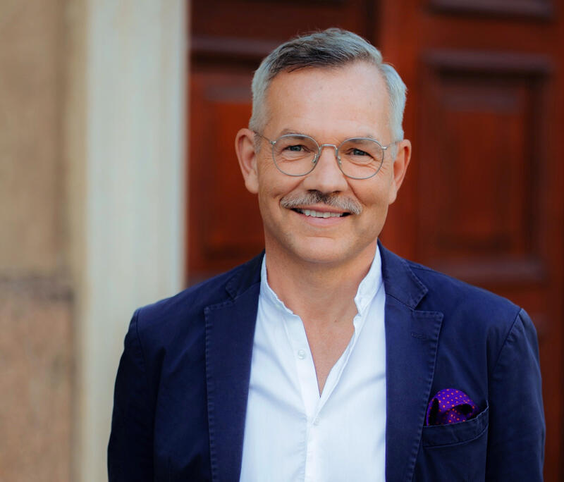 s:47:"Michael Roth: Wie ein Zirkuspferd in der Manege";