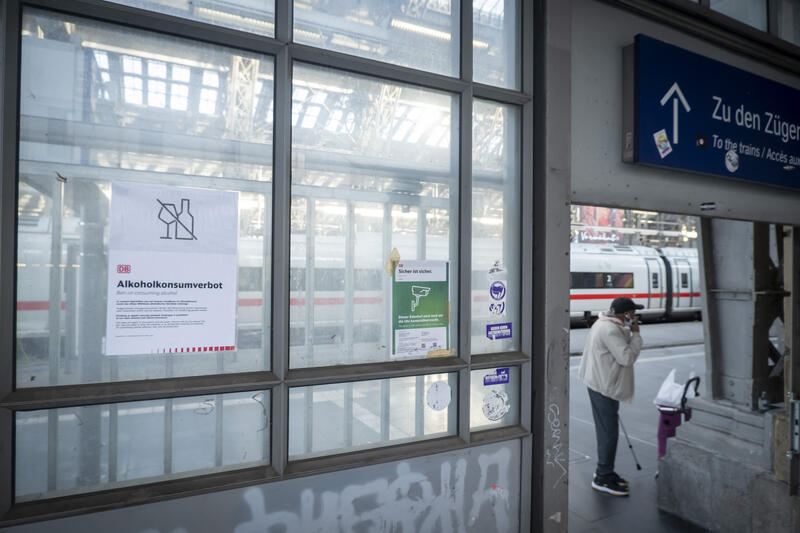 s:40:"Bundesweites Alkoholverbot an Bahnhöfen";