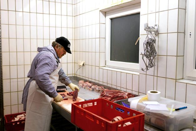 Karl Beha in der Schlatchterei